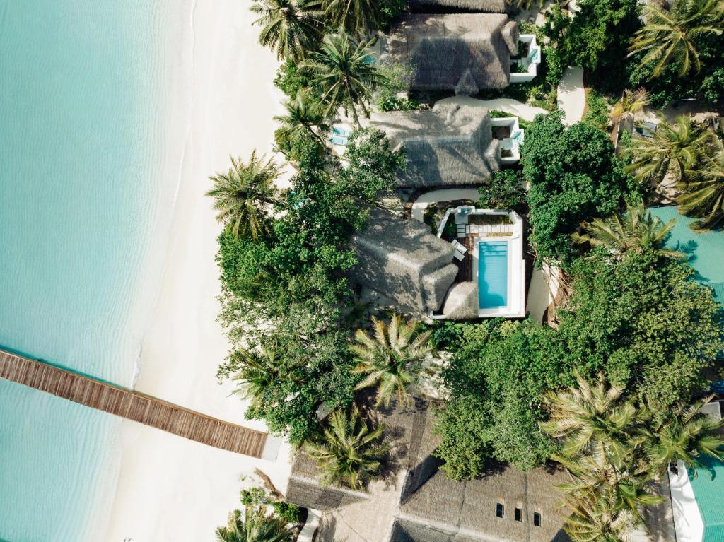 Nova Maldives​*****