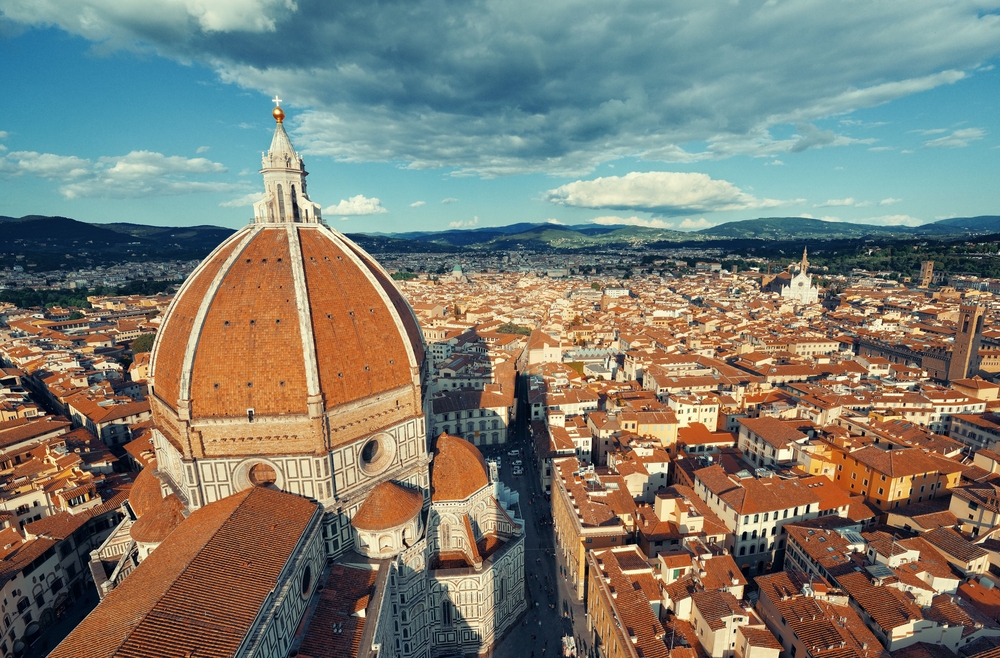 Duomo,Santa,Maria,Del,Fiore,In,Florence,Italy,Viewed,From TOP 10 turistických prehliadok, ktoré musíš zažiť už tento rok