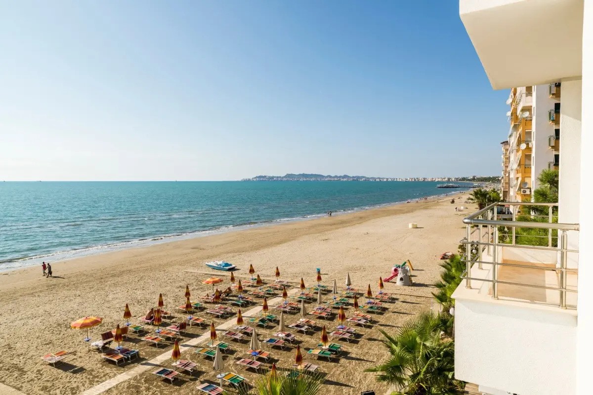 PONUKA DŇA: All inclusive Albánsko s letenkami a 4*hotelom od 608€