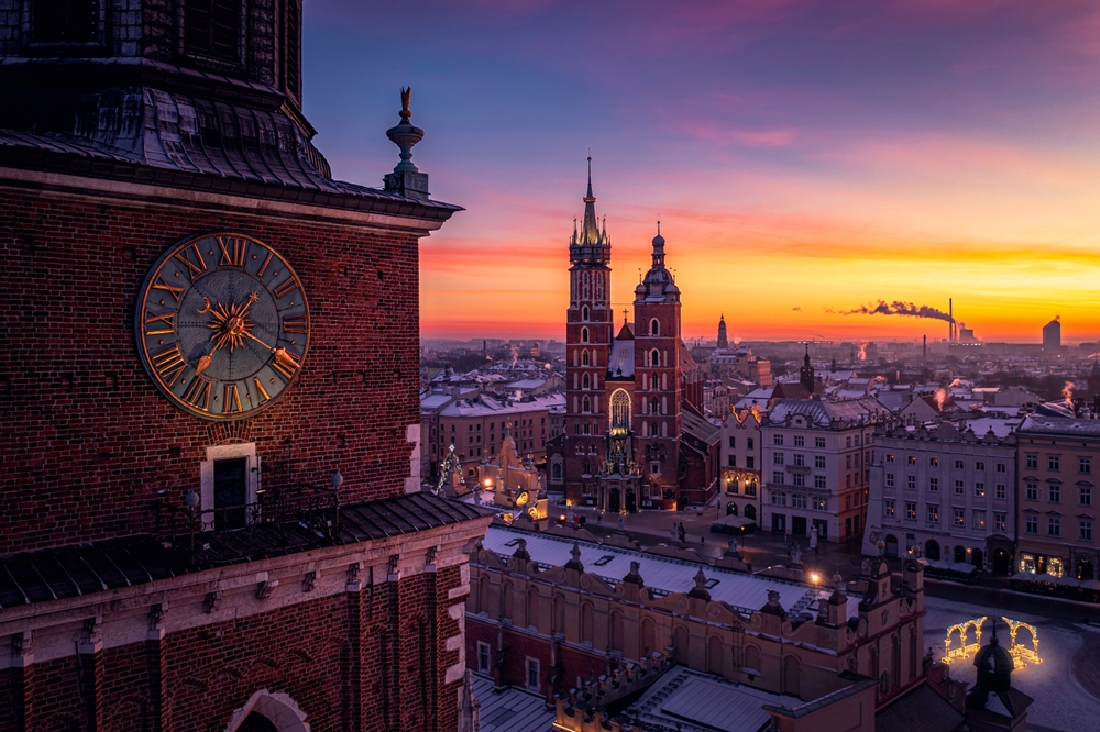 Panorama,Of,Main,Square,(saint,Mary's,Basilica,,Sukiennice,-,Town krakov v zime