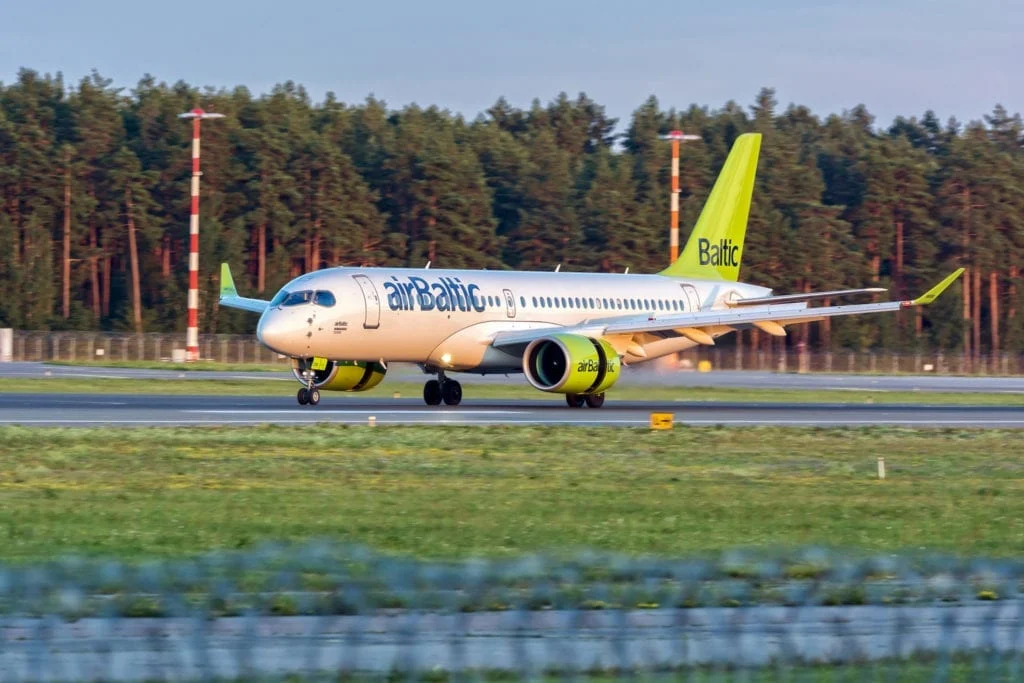 airBaltic: Ako prvá európska aerolinka spustila pripojenie k internetu Starlink od firmy SpaceX