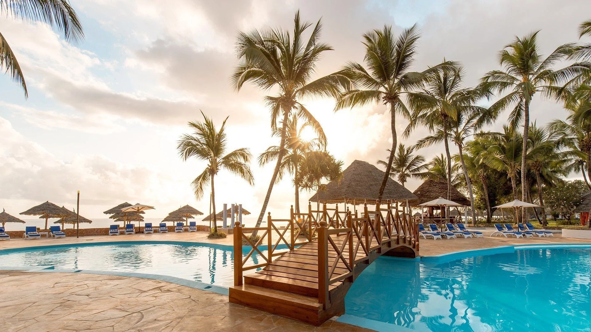 kiw titl Zanzibar s letenkami, 4* hotelom a polpenziou od 1329€