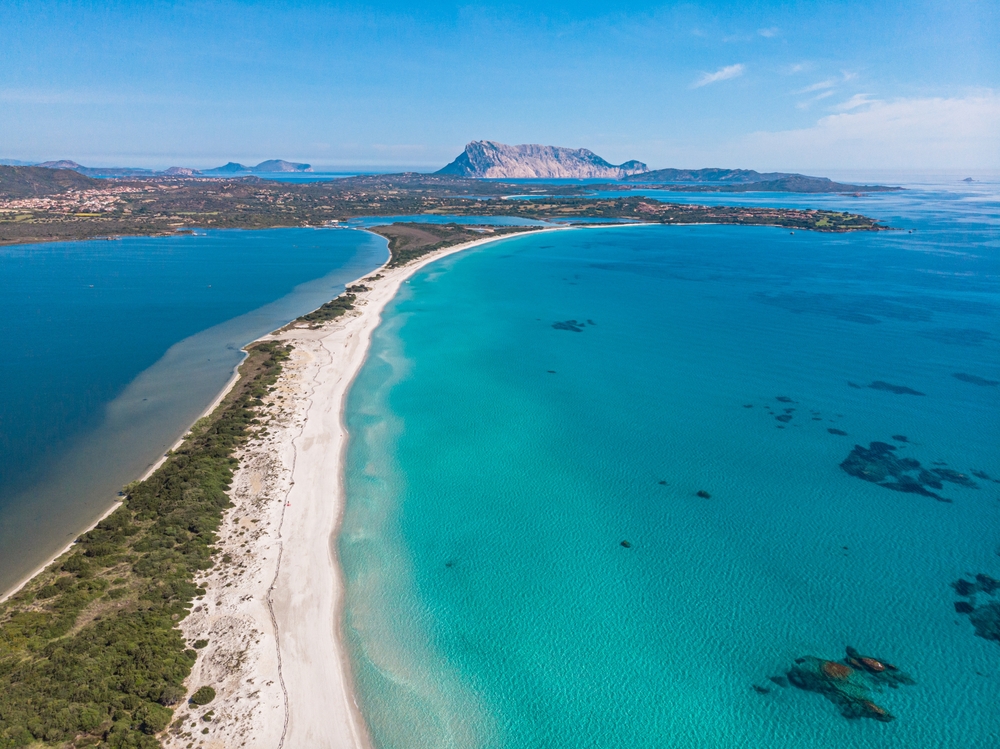 La,Cinta,Beach,Near,Olbia,In,Sardinia plaz cinta pri Olbii v Sardinii