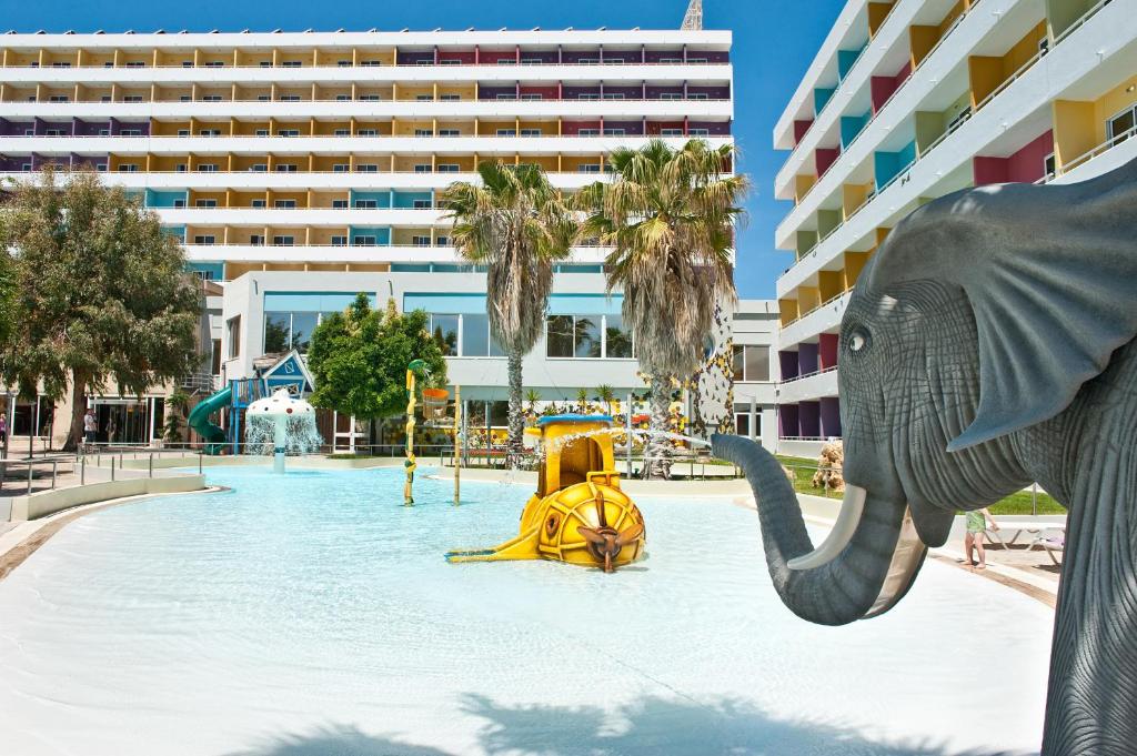 Esperides Beach Resort****