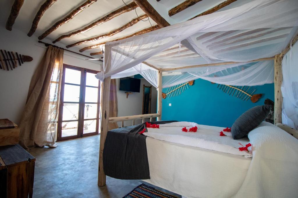 La Madrugada Beach Resort