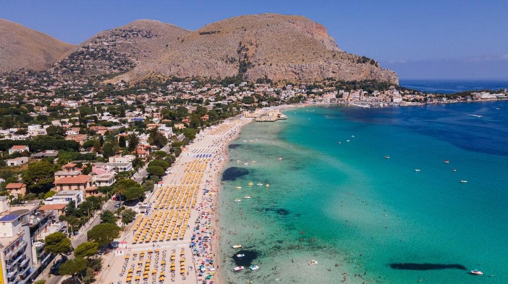 Aerial,Photo,Of,Mondello,Beach,In,Sicily,,Palermo Last minute letenky do Palerma: priame lety od 35€!