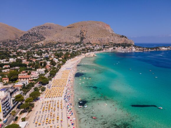 Aerial,Photo,Of,Mondello,Beach,In,Sicily,,Palermo Last minute letenky do Palerma: priame lety od 35€!