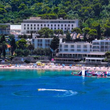 PONUKA DŇA: Dubrovník s letenkami a 4* hotelom kúsok od pláže od 509€