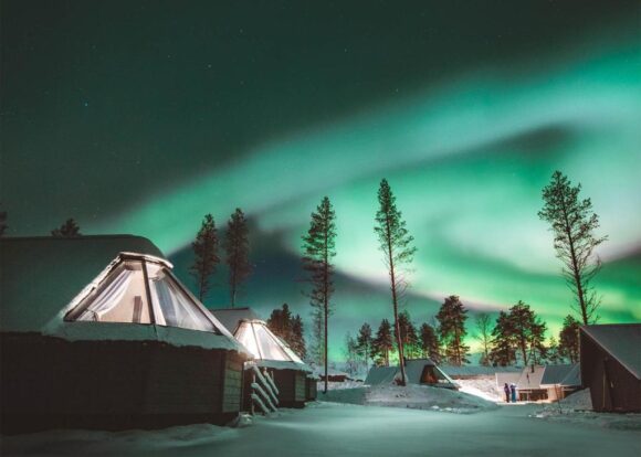 laponsko-apukka-resort-polarna-ziara 3 pobyty v Rovaniemi: letenky + rozprávkové ubytovanie v Laponsku od 909€