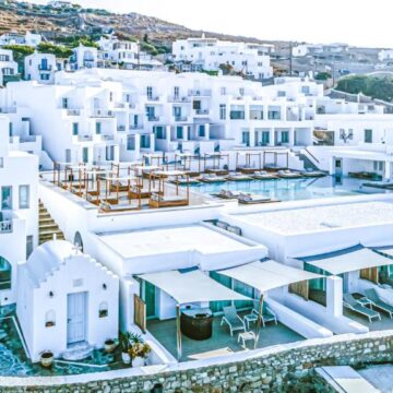 mykonos manoul PONUKA DŇA: Mykonos s letenkami a 4* hotelom priamo pri pláži od 519€