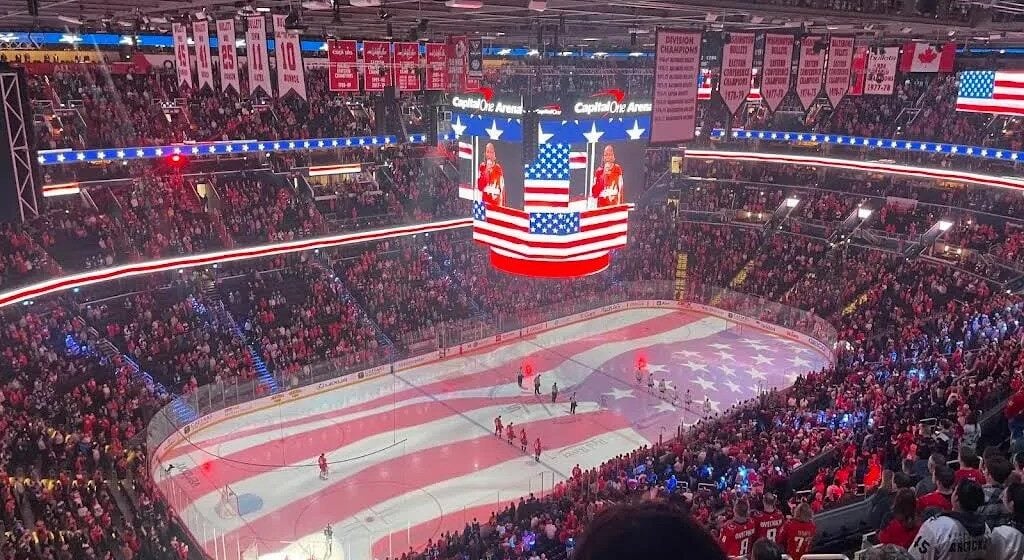 iltwashingtongdmJlxWeTf-ezgif.com-webp-to-jpg-converter Tri športové výpravy do USA: Bondra, Lašák a Meszároš vezmú Slovákov na NHL, NFL aj NBA